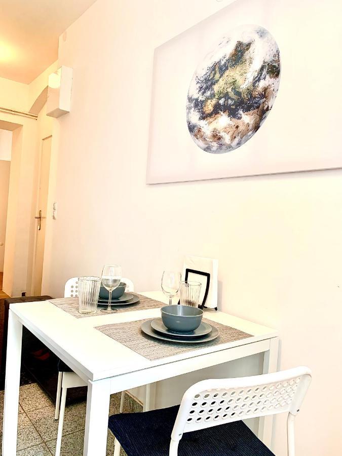 Urban City Retreat - By Nahuen Suites Graz Esterno foto