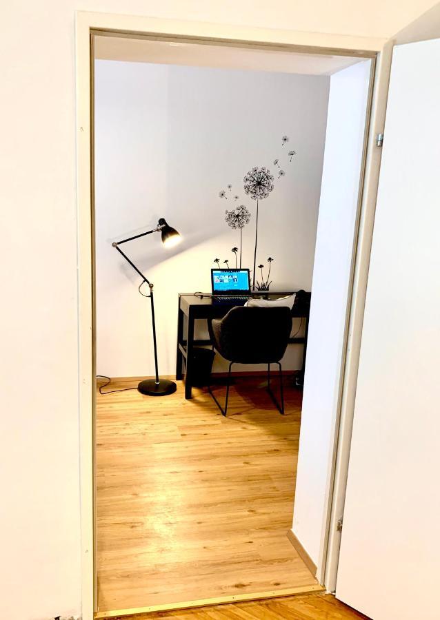 Urban City Retreat - By Nahuen Suites Graz Esterno foto