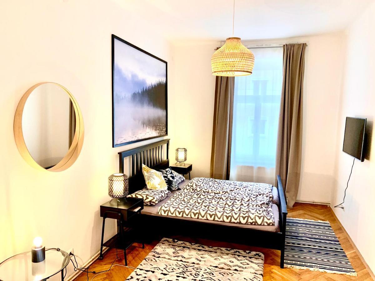 Urban City Retreat - By Nahuen Suites Graz Esterno foto