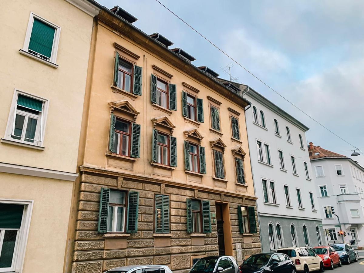 Urban City Retreat - By Nahuen Suites Graz Esterno foto